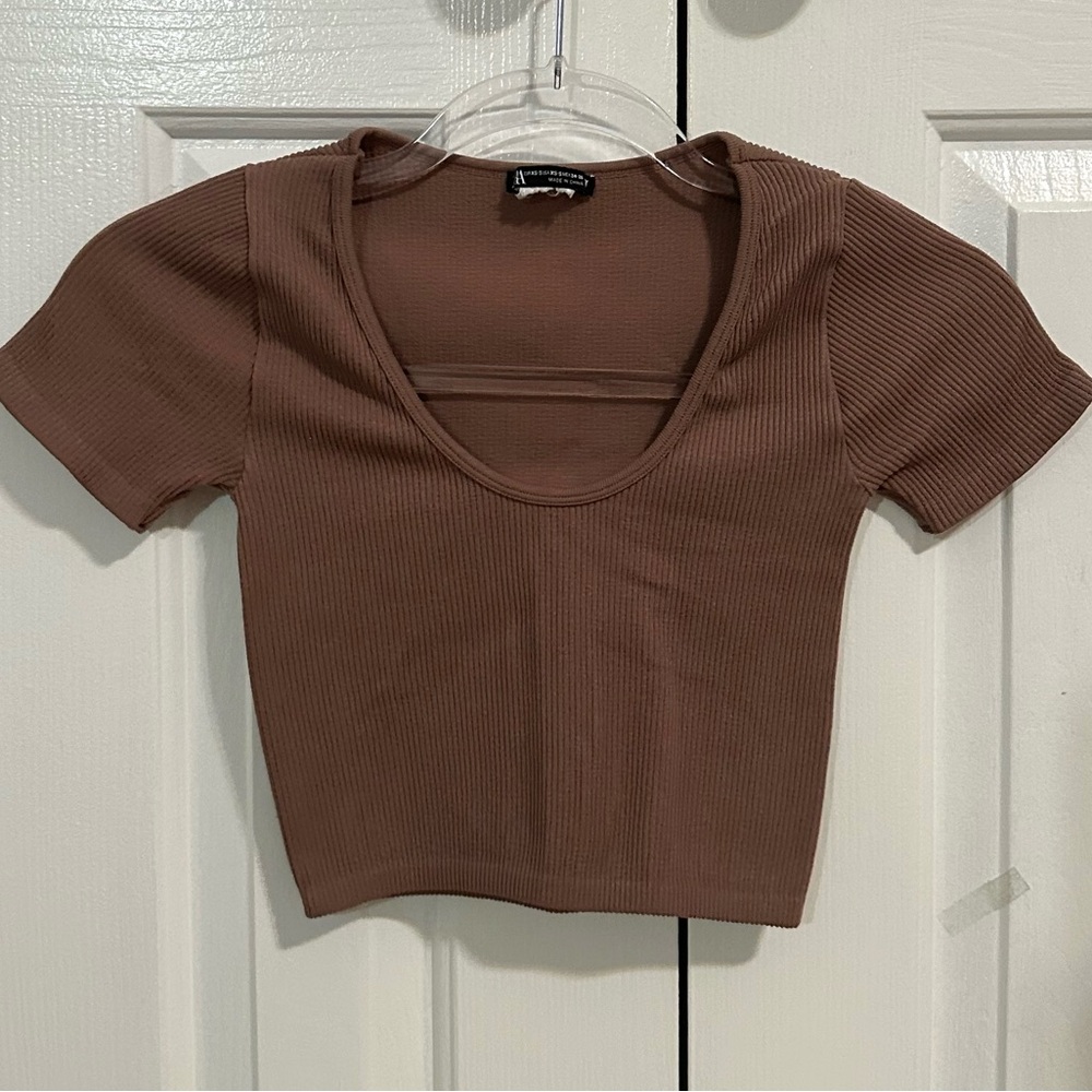 Zara Low-cut Crop top